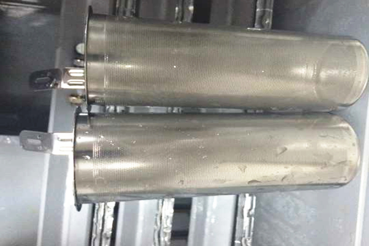 304不锈钢过滤杯胆除油后做钝化过盐雾48小时